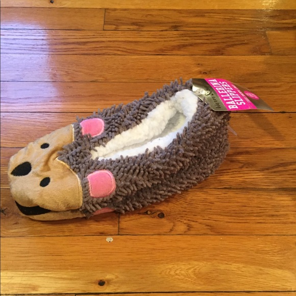 NWT- FREE COZY SOCK-- when you BUY 1 - Picture 4 of 4